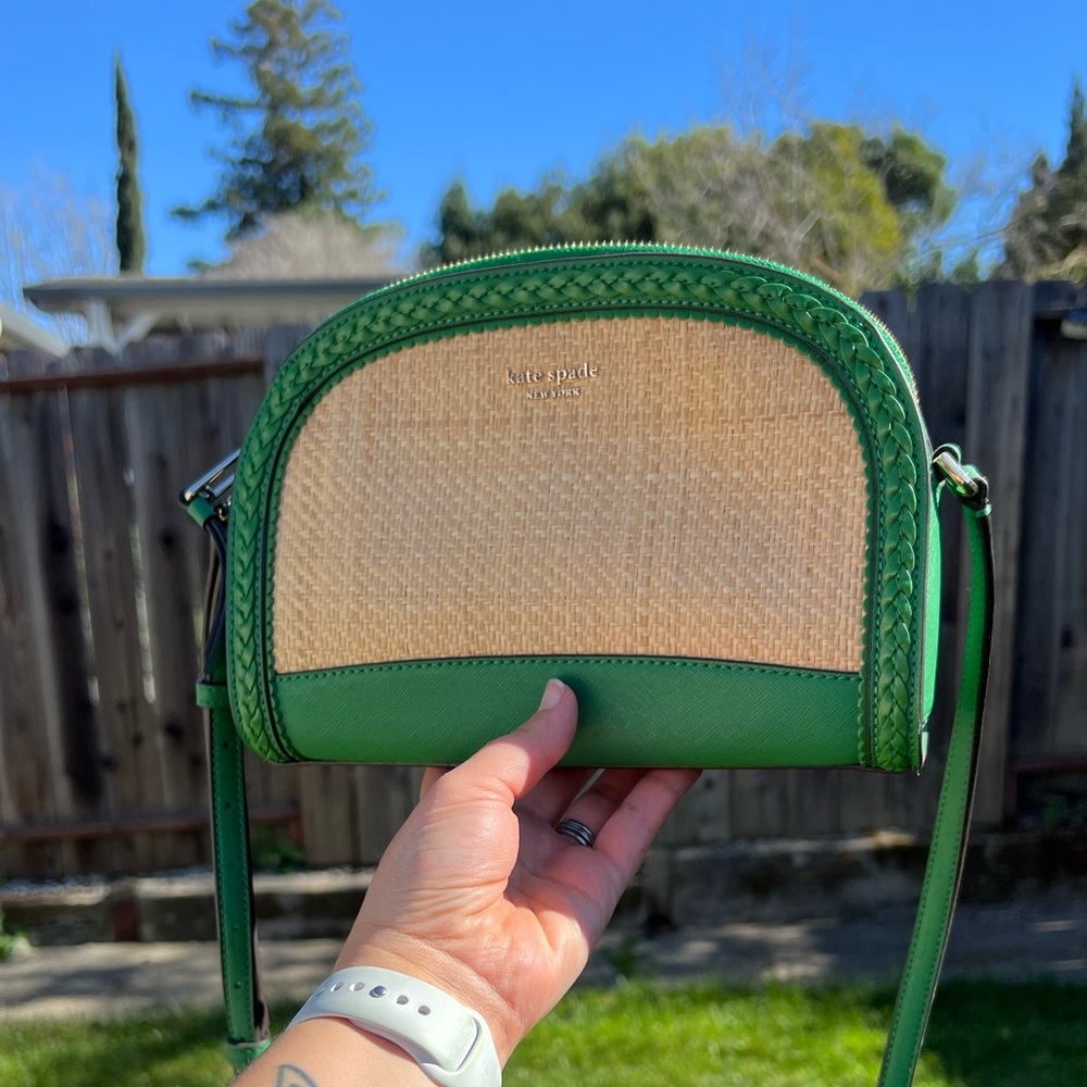 ☘️ NWOT KATE SPADE REILEY DOME STRAW CROSSBODY ☘️